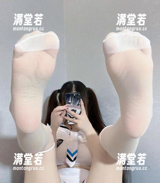 微密圈 - 美图集锦！桃沢樱呀在红裙中的舞动，是你今天放不下的资源吧？