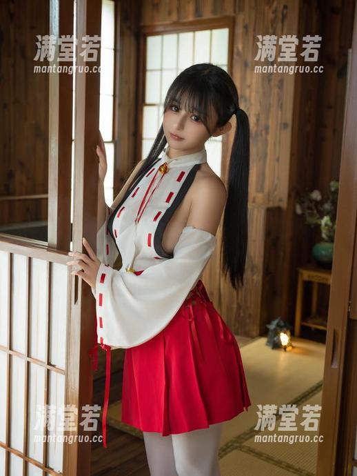 精选美图警告：桜井宁宁的美脚预警让人心神不宁。