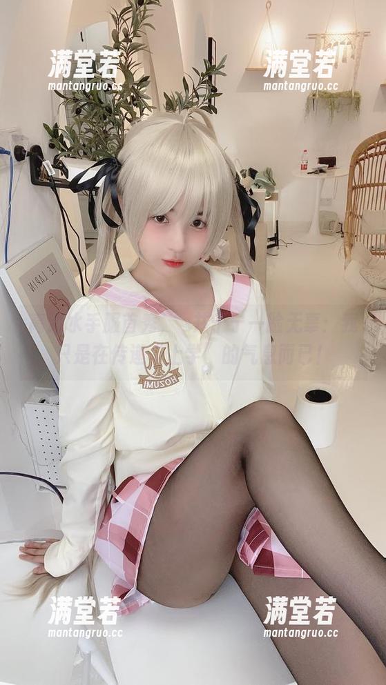 桜井宁宁 高清水手服首秀,桜井宁宁一脸无辜:我只是在传递“上学”的气息而已!
