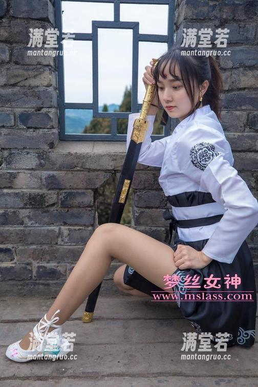 梦丝女神-刘诺 梦丝女神 - 刘诺的泳装作品是免费的,但这视线可不便宜。