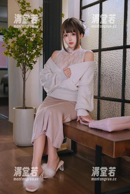 不怕死的樱井小莜，豹纹女警美图精选！今日的622号伯爵哈哈。