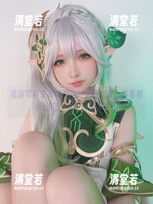 最新写真来看樱梨梨的冬日女友，裹着棉被出门，你能认出她吗？