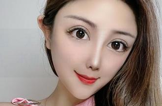 微密圈 – 大家快来看海豚baby的圣诞作品，不知道要不要送你们洗眼液？