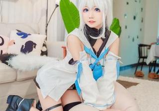 看了猫君君MaoJun的婚纱写真，我感觉整个人都被治愈了，原图里的那种温柔真是好想拥有！