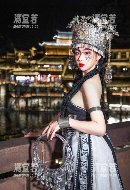 瓦斯塔亚小龙虾出击，厨娘角色扮演合集，让人直呼“还要再来一次”！