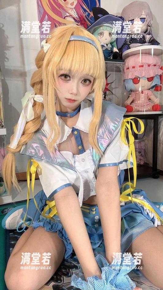 私房观察：白栎Shirly这图包里的藤田琴音打歌服，也太香了吧