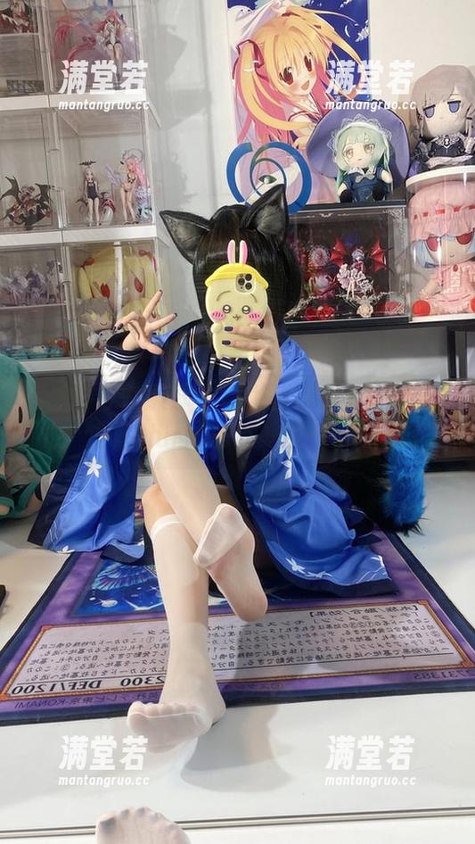 竟然能把“明日”的旗袍穿出烟尘烟的层次感！白栎Shirly精选美图，绝不迷路！