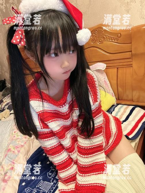 神沢永莉最新写真：做个优雅女仆轻松又调皮！