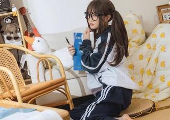神沢永莉兔女郎合集，究竟谁跟我一样忍不住想把它拍成桌面壁纸？