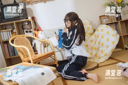 神沢永莉兔女郎合集，究竟谁跟我一样忍不住想把它拍成桌面壁纸？