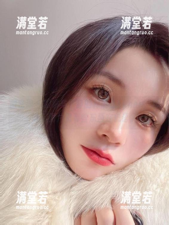 微密圈 - 眼镜与平静的禅雨儿Lynne，精选，图片里有些东西在低语。