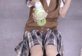 秀人网 – 除了比基尼，允尔似乎还有点别的什么更新，美图好感度爆表。