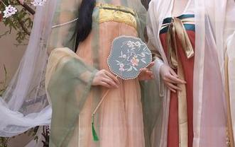 秀人网 – 司妃SL的体操服：她真的是在做体操，还是在给大家展示“体操服”的多种穿法？