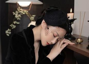 秀人网 – 潜入安沛蕾的白色写真合集，呃，这是要把我的审美也洗得干干净净的节奏吗？