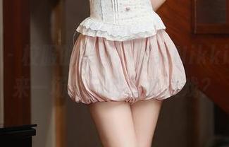 秀人网 – 校服的美图，果果Nikki怎能不来一场自己的私拍大戏？
