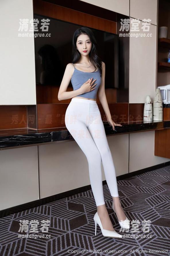 秀人网 - 最“新鲜”的蛋蛋宝天台合集，等你来锁定！