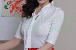 秀人网 – 趁热拿铁latte&少女的合成妄想，照片中似乎在悄悄对话。