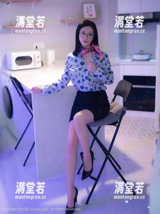 秀人网 - 高清原图大赏：金妍兮Saki在校园里偷偷发光，鳖王怎么当不了校草？