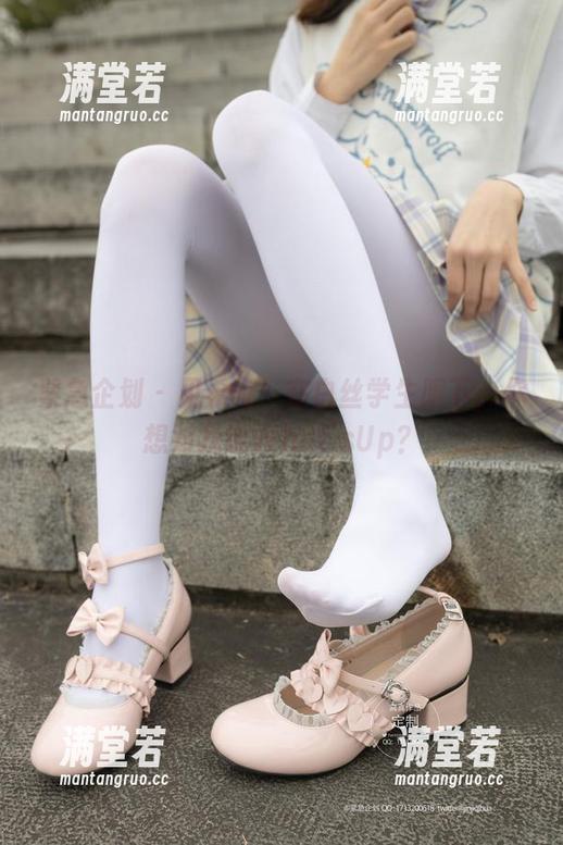 紧急企划 - 见希w：在白丝学生服下，你想对我说What'sUp？