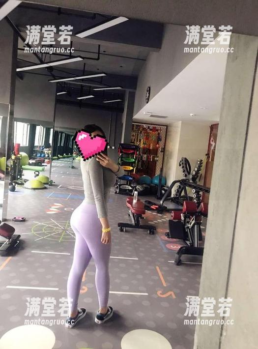微密圈 - 紫色哒豚豚散图流出，快来领取你的免费照片，下载送大礼包哦！