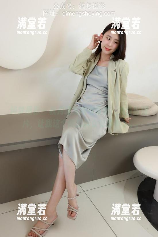 绮梦摄影-秋月 绮梦摄影 - 秋月这组内衣写真,免费的图片,让我这个吃瓜群众安静多了。