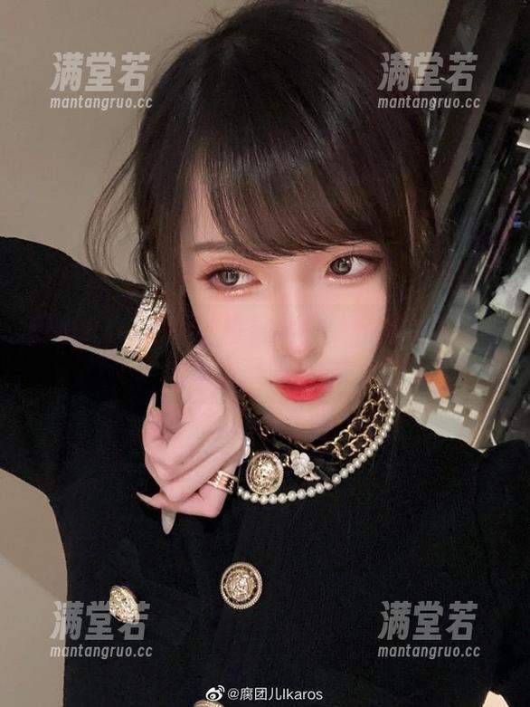 腐团儿Ikaros的奇异图包：在无圣光的碧蓝航线畅游自由！