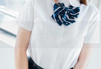 菠萝社 – 许诺Sabrina的美图大集：秘书装扮不过如此吧
