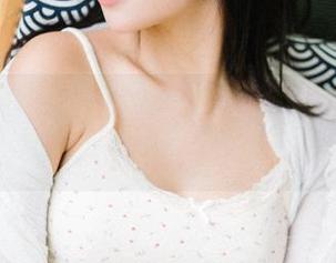 萌芽儿o0的美图合集，瓶儿的姿态让我不得不想多了