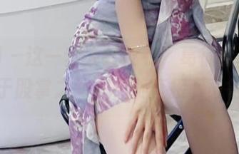 微密圈 – 这一套大红皮衣，葛征能把潮流玩弄于股掌之间，干脆直接下载得了。