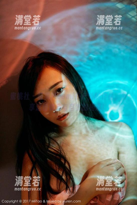 蜜桃社-萌美Moemi 蜜桃社 - 萌美Moemi在户外的作品,分享这份俏皮与自然的相逢!
