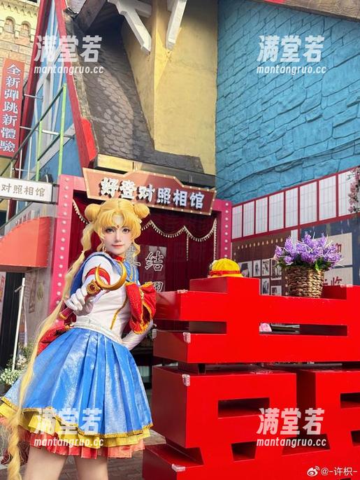 免费赠品？不，是许枳的陈的红色旗袍作品让我回味无穷