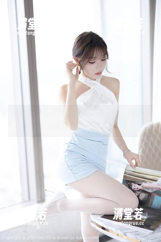 语画界-郑颖姗 语画界 - 郑颖姗的图库新片上线,裸足又一波骚操作,来赏赏吧。