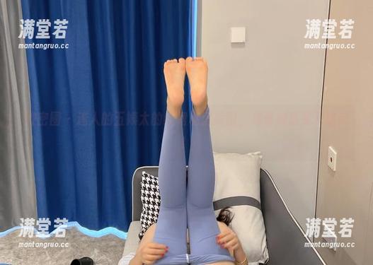 微密圈 - 迷人的五姨太的红裙私房美图，越看越想买下这色！