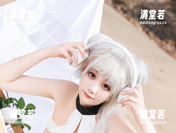 哇塞，阿雪雪的分享中，铁道上的知更鸟可是闪闪发光！