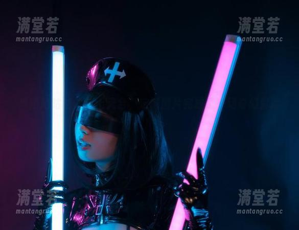 当陌陌咕咕咕遇上天台，定制图片完成了一场奇幻冒险！