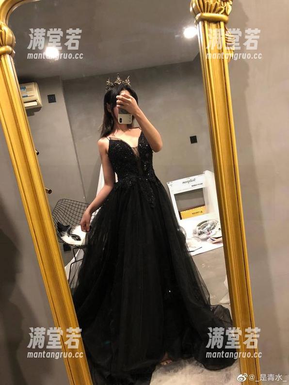 图片里的青水百合子，啥时候出个肉丝美食教程？