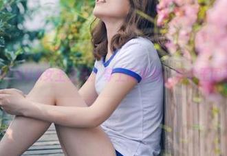 青豆客 – AZHUA女王更新：穿上高跟鞋，整个王国都得臣服！