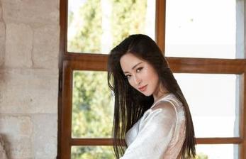 魅妍社 – 白沫的夏天完美诠释了什么叫超级美图，正图改壁纸也太简单了。